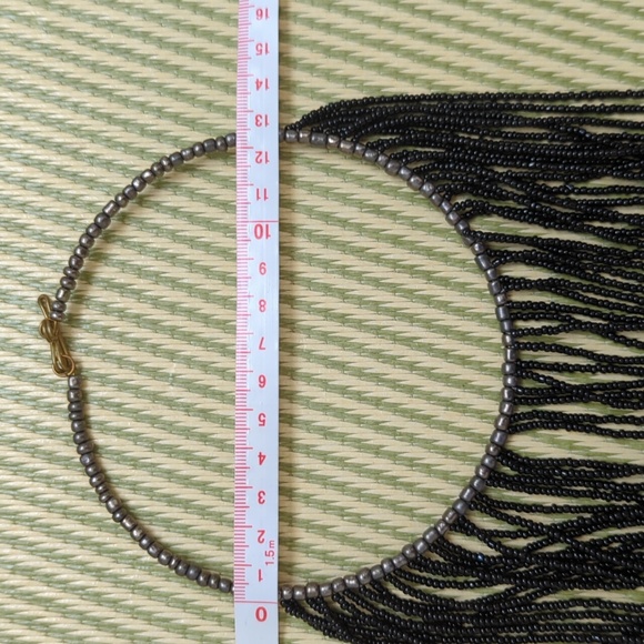 Beaded fringe choker - Picture 2 of 3
